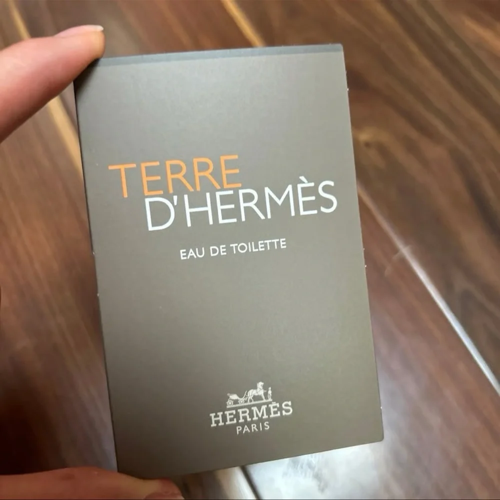 NEW ~ HERMES ~ 5 SAMPLES SET